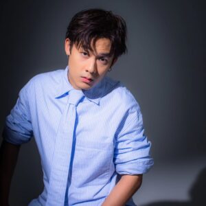 Richie Koh Instagram - Why leave your tie dangling when you can bite it.

#kenzo