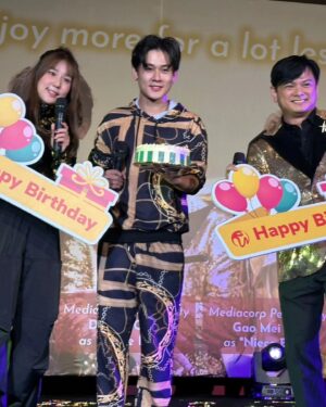 Richie Koh Instagram - It's been an incredible month!

I'm not someone who usually celebrates my birthday, but this year I received an overwhelming amount of love.

From the heartwarming birthday cake surprise by @resortsworldgenting @kristine0510 , along with @denniszhouchongqing and @meigui.k , to having over 700 guests sing "Happy Birthday" to me—I will never forget that moment.

To my beloved cast, crew, and production team of #好孩子, thank you so much for your love and support! You created a safe space for me to perform, showed immense patience and creativity, and pushed boundaries every single day. And, of course, thank you for all the drinks, food, and snacks—too many calories to count!

Lastly, to my glam team: thank you for always supporting my vision and dreams and for always standing behind me. Let's stay together for as long as time allows. @urbanhairsg @makeupentourage @kanerayn