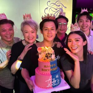 Richie Koh Instagram - It's been a hell of a ride! Hell of a birthday celebration! Everyone snoop me twice in a row!

It's been great! Been a pleasure to work with a bunch of creative people who never settle for mediocre! Thank you to every single one of the production team. Thank you for the hardwork!

A Good Child, Huat ah! #AGoodChildMovie #好孩子