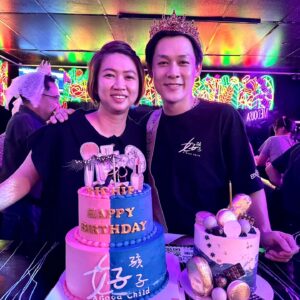 Richie Koh Instagram - It's been a hell of a ride! Hell of a birthday celebration! Everyone snoop me twice in a row!

It's been great! Been a pleasure to work with a bunch of creative people who never settle for mediocre! Thank you to every single one of the production team. Thank you for the hardwork!

A Good Child, Huat ah! #AGoodChildMovie #好孩子