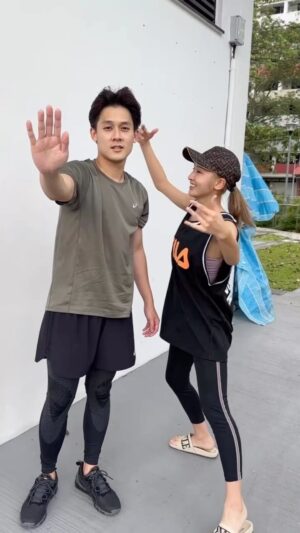 Richie Koh Instagram - Counting down 6 days to Star Awards!⭐️ Don’t forget to vote today!☺️

#richiekoh #yangguangkele #starawards2023 #mediacorpstarawards2023 #红星大奖2023