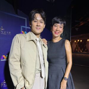 Richie Koh Instagram - Star Award Show 1!

See everyone else this Sunday!
Got press pedestrian crossing, traffic light, bicycle, car, motorcycle, mountain, fire hydrant and boat onot?

If not pls try guys, it's like you travelling around the world...