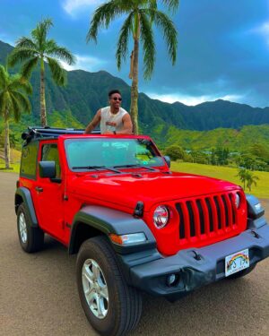 Rickey Brown Instagram - Season 32 Episode 1🙏🏾 Magic Year🪄#bdayshenanigans #hawaii