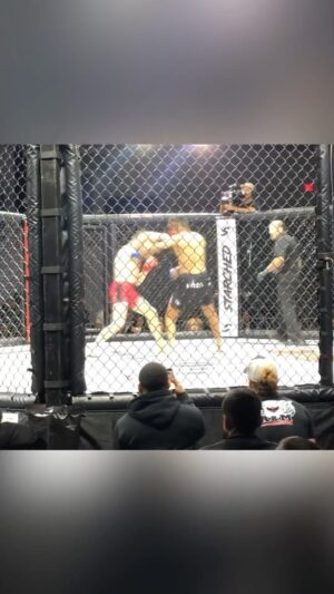 Ricky Turcios Instagram - [Watch till the end👀] Another awesome night of fights here at @elevate_fc_mma_ WOW !!! Some incredible fights from all the amateur & professional mixed martial artists who threw down tonight. Thank you to all the fans. Thank you to all the fighters❤️‍🔥
LETS GOOOOOO !!! Shout out to my boy @omega_leveljosh on winning his pro debut & getting the knockout of the night !! 7 SECOND KO !! BOOM !! #TheUltimateFighter #TheUltimateCommentator