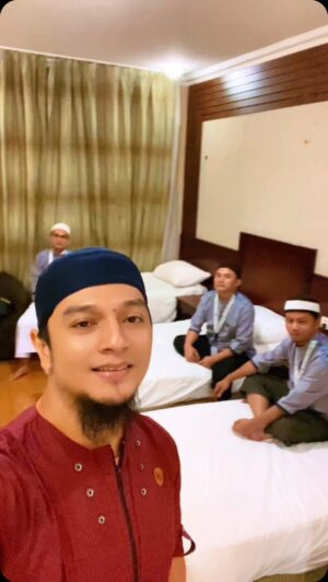 Rico Verald Instagram - Jamaah diyafat al haramain lagi kekenyangan hehe