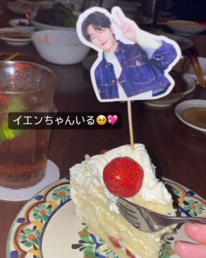 Rie Kitahara Instagram - 33歳になりました🎂✨

今年はたくさんお誕生日会をしてもらいました💟
ここに残させてください😌🎀
幸せな瞬間がたくさんあったよ~

1枚目の写真は…あきちゃのYouTubeで配信されるので
それもお楽しみに☺️

33歳も周りを大切に、
楽しく、穏やかに、幸せに過ごしていきたいです。
今年もよろしくお願いします🫶🏻