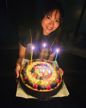 Rie Kitahara Instagram - 33歳になりました🎂✨

今年はたくさんお誕生日会をしてもらいました💟
ここに残させてください😌🎀
幸せな瞬間がたくさんあったよ~

1枚目の写真は…あきちゃのYouTubeで配信されるので
それもお楽しみに☺️

33歳も周りを大切に、
楽しく、穏やかに、幸せに過ごしていきたいです。
今年もよろしくお願いします🫶🏻