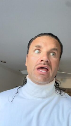 Riff Raff Instagram - GUESS WHAT THiS GUYS NAME iS iN THE MOViE