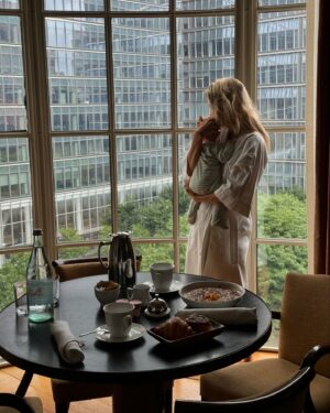 Riley Harper Instagram - Rainy days in NY. Hung with family, worked with @madewellmens and stayed at @thegreenwichhotel 🫶🏽