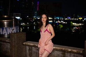 Rina Aizawa Instagram - 【嬉しいご報告とお知らせ🥺】

写真集『月刊 逢沢りな』が重版になりました！！
応援してくださったみなさんのおかげです。
心から感謝いたします…❤︎
いい誕生日を迎えられそうです☺️

そして…！！
前回イベントでお会いできなかった遠方の方から「こっちにも来てください」というお声を多くいただいていたので、重版記念イベントとして名古屋・大阪にて弾丸イベントをします✨✨

開催日は8月31日です。
詳細はまたのちほどお知らせします📢