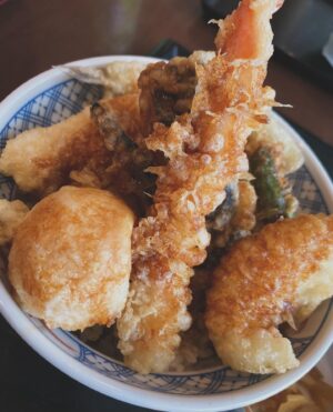 Rina Kawaei Instagram - 最後に高カロリー摂取🍚

では、行ってきます🇬🇧✈️