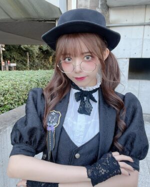 Rio Omori Instagram - ・
・
アイドルとしてデビューして今日で10周年👼🏻💕

芸能活動(キッズモデル)を始めたのは2.3歳なので、それを数えると20年も経ってるのは🤫笑

今でもこうして、ステージに経つ事が出来ているのは皆さんのおかげです。
いつも支えてくれてありがとう💐

これからもよろしくお願いします❤️‍🔥
・
・
 #大森莉緒 #おーりお #おりおんず #ピンクベイビーズ #e_yes  #ラストアイドル #x純文学少女歌劇団