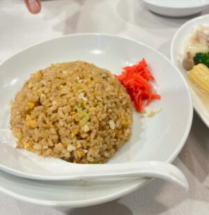 Rio Uchida Instagram - ずっと行きたかった名古屋の中華屋さん
 味仙で台湾ラーメン食べてきた！

みんなでシェアしたから0〜4辛を食べ比べ。
わたしショボすぎて普通の辛さで火を吹いて🔥
結局0辛のアメリカンを食べましたw

みんなは辛いのイケるーーーーー？

#味仙
#青菜炒め5秒で出てきた
#小袋とアサリ美味しすぎ
#手羽先辛すぎ
#全部うますぎ問題