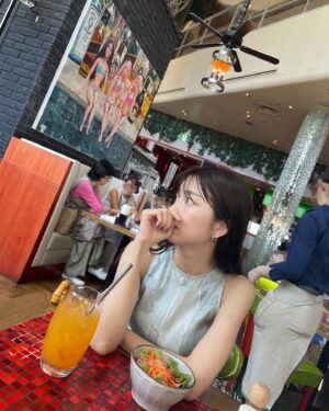 Riria Kojima Instagram - 🌵🌞🇲🇽🫶🏻🌬️🍊

去年の今頃~
髪伸ばしたい病