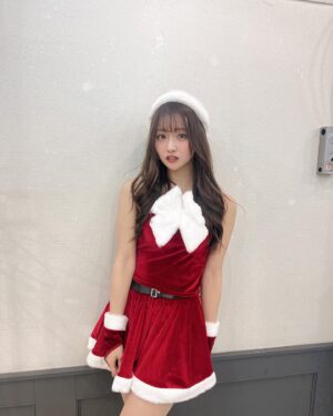 Ririka Moriwaki Instagram - ちょっとおそめのメリークリスマス🎅🎁
.24日のイベントたのしかったー！！、
みんな改めて会いに来てくれてありがとう🫣🤍
.
.
.
.
💓💓💓💓💓
【@shibuya_bunkamuradori_hifuka 】　で前回と同様 @mochi.rui.haru さんに施術してもらいました！
初ルメッカでちょっと痛かったけどトーンアップがすぐ感じ取れて、してよかった〜💓💓楽しすぎて痛さは和らぎました笑笑

【 @mosteyes_shibuya 】で前回と同様@ri__k07n さんに
パリジェンヌとアイブロウしていただきました！！
いつも理想のまつげにしてくれて毎回ここ行ってます！！
来年もよろしくお願いします〜💓💓
@theshop_beauty_official 

#pr