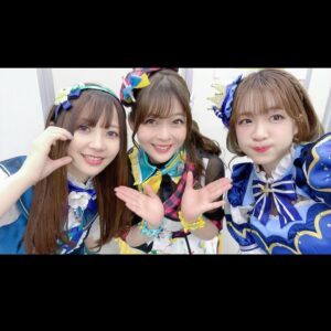 Risa Taneda Instagram - 🕰️

私へ

インスタの本投稿のこと覚えていますか？
貴方が２月のイベントの写真を投稿するまでに
もう4ヶ月が過ぎようとしています…お元気でしょうか？

〜私より〜

ということで２月のライブの写真を
なんとこのタイミングでまた載せます！笑

ユニットのようで今回はユニットじゃないメンバー達と♪

#アイドルマスター
#ミリオンライブ
#撮り忘れてたと思ったら
#奇跡的に背後に映り込んでいたりえしょん