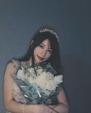 Risa Yukihira Instagram - 30になりました🎂
これからもよろしくお願いします♡