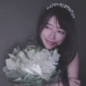 Risa Yukihira Instagram - 30になりました🎂
これからもよろしくお願いします♡