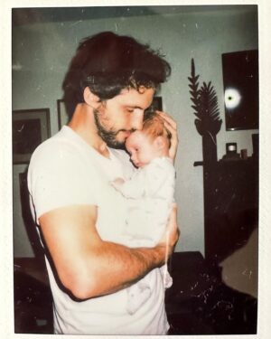 Rob Heaps Instagram - Why I’ve been quiet lately ❤️ our beautiful son Wyler @velvet_coco