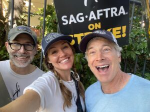 Rob Huebel Instagram - We are doing fine. 
Nobody has lost their shit during the strike. Not one of us. 

Hang in there everyone!
Always joyful to reunite with these hilarious Childrens Hospital and Medical Police superstars @hayeslady and @thebrianhuskey 
#sagaftrastrong