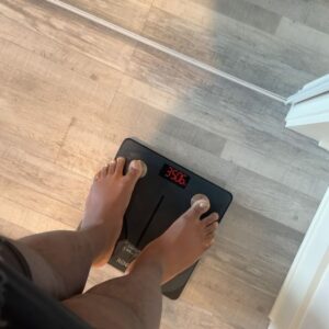 Robert Dean III Instagram - About 4 years ago I was having health issues because of my weight, I was depressed and not happy with myself. Now I’m down a hundred pounds (Which is one of my goals which when I started), & working out daily consistently and if you would ask my self 10 years ago about a gym he would prolly say “F*** you!” lol This weight loss journey is not easy I came down 100 lbs and I want to lose 100lbs more