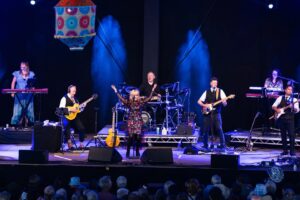 Robert Fripp Instagram - Toyah & Robert, and Fab Band, and Wonderful Audience at Field Of Avalon - Glastonbury! Join the T&R's summer Rock Party! (dates & tickets link in bio)
Photos courtesy of @markpickthall
