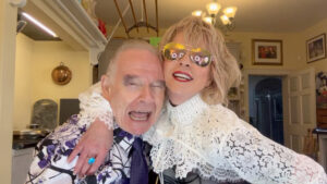 Robert Fripp Instagram - Tomorrow at 13:00 CET, a brand new Sunday Lunch, Growing Up! ..and today, at 19:00 CET, in the latest Upbeat Moments episode, Toyah and Robert are reunited at home, after Robert's GC adeventures in Argentina... T&R's Weekend link in stories!

#toyahwillcox #toyahandrobert #robertfripp #sundaylunch #upbeatmoments