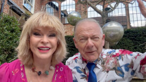 Robert Fripp Instagram - Tomorrow at 13:00 CET, a brand new Sunday Lunch, Growing Up! ..and today, at 19:00 CET, in the latest Upbeat Moments episode, Toyah and Robert are reunited at home, after Robert's GC adeventures in Argentina... T&R's Weekend link in stories!

#toyahwillcox #toyahandrobert #robertfripp #sundaylunch #upbeatmoments
