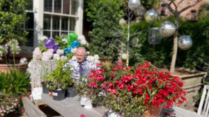Robert Fripp Instagram - Toyah & Robert's Upbeat Moments this week 'all directly linked to the power and strength of friends and family' (including relocated flora- and local fauna-friends!
Today, Saturday July 20th, in 5'! Link in stories.

#toyahwillcox #toyah #toyahandrobert #robertfripp