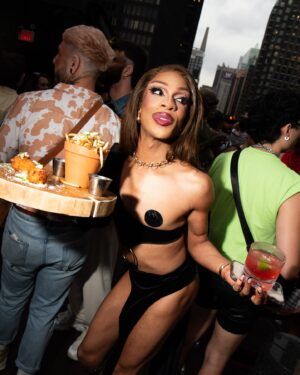 Robin Fierce Instagram - When life give you lemons… you take some sickening photo!

Dress: me
Outdoor Photos: @angeloctaves 
Party/ Indoor photos: @pictureplastic 

#summer #summertime #body #fashion #rpdr #thegirls #lemon