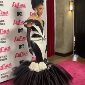 Robin Fierce Instagram - This time last year, we were wrapping it up girl. Wow, what a time! 

👗: @fashiontrrash 
💇🏽‍♀️: @wigsandgrace 

#drag #makeup #gown #rpdr #rupaulsdragrace