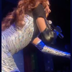 Robin Fierce Instagram - Thank you Nashville! I had so much fun with y’all at @playnashville. I’m coming out is available now to stream!