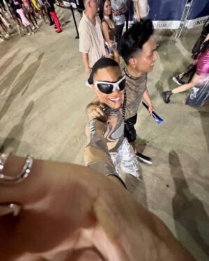 Robin Fierce Instagram - Happy birthday to one of my favorites people, @auramayari! Through all the madness of life last year we really came together and had the best time in the world. You have been an amazing friend and I wish you all the best in everything you do! Love you sister!!