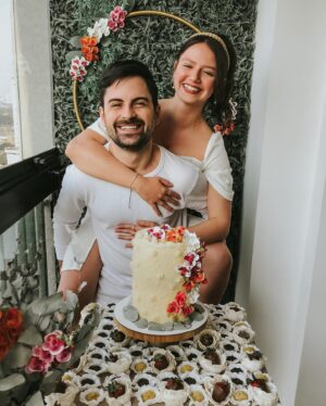 Rodolfo Valente Instagram - Noivos 💍❤️ Te amo, @laislouver. Viva nós!