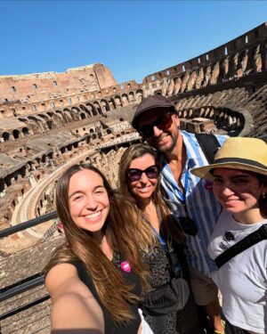 Rodrigo Sepúlveda Instagram - COLISEO! Preparándonos para ir al ruedo 💪🏾❤️
@javisepulvedaz_ 
@renisepulveda.z 
@polajoyas.cl 
#Sepu