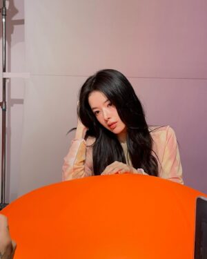 Roh Jeong-eui Instagram - Dyson Behind Cut🫧