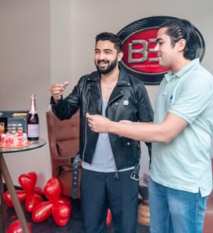 Rohit Suchanti Instagram - Happy Valentine’s Day To Me ❤️😍🧿🫶🏻
Missed you today @rajnisuchanti @sandeepsuchanti @shobhitjain88 @monikasuchanti 

Thank you @bigboytoyz_india for being so wonderful and helpful ☺️