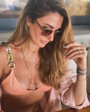 Rojda Demirer Instagram - 🦩

#reklam @nefesbyny 🫶
