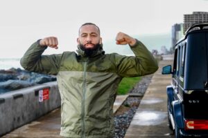 Roman Dolidze Instagram - Fight week. ✊

ბრძოლის კვირა, დაიწყო.