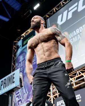 Roman Dolidze Instagram - Fight day! Lets go!⚔️🔥