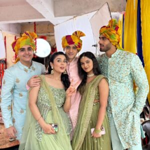 Romit Raj Instagram - CHORUS Gang & "R" For Rohit ❤️ ❤️ ❤️ Xoxoxoxoxo 
#yrkkh #dkp #starplus #brothersisterlove #cousins #happytime #goodvibes
