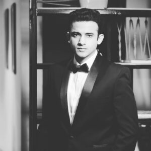 Romit Raj Instagram - LYY 
#yrkkh #dkp #starplus #RomiitRaaj #RR1 #blackandwhite #picoftheday