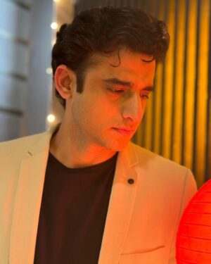 Romit Raj Instagram - ❤️ 
#yrkkh #yehrishtakyakehlatahai #dkp #starplus #pic #Actor #artist #actorlife
