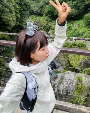 Ron Monroe Instagram - 吸收氧气！山に行って、新鮮な空気をたっぷり吸ってきました！