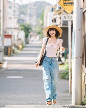 Ron Monroe Instagram - ハロー、今日は私の29歳の誕生日ですwww

でも実は、私にとって誕生日は普通の日と変わりません。毎日が誕生日のように祝う価値があるんです。だから、周りの人にパーティーや誕生日プレゼントもいらないと伝えました。

今日は、明日の出張のために新幹線のチケットを買いに行って、それからいつも一緒に登山する友達とランチをして、最後に家に帰って掃除をする予定です。

見た目はシンプルな一日ですが、私にとっては最高の一日です。なぜなら、毎日が最高の一日だからです。20代最後の一年、しっかりと世界を感じながら過ごしていきたいと思います。

そして、皆さん、いつも応援してくれてありがとうございます❤️