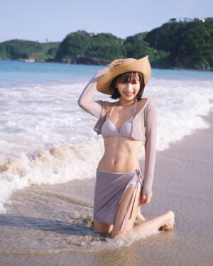 Ron Monroe Instagram - 今日も急に👙写真📷
ちゃんとトレーニングしました💪🏻