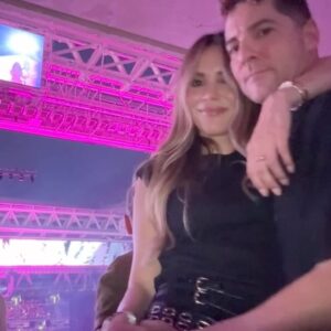 Rosanna Zanetti Instagram - Ayer no solo fue un concierto sino toda una experiencia. ⚡️🌈🌼💖🧜🏼‍♀️
Nos queda claro por qué es la Bichota! @karolg