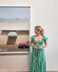 Actress Rose McIver HD Instagram Photos and Wallpapers June 2024