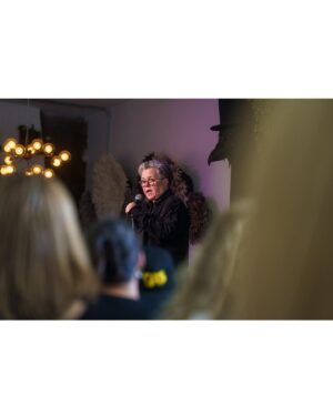 Rosie O'Donnell Instagram - doing stand up in small venues as i work out a new hour - details to come #thecrow