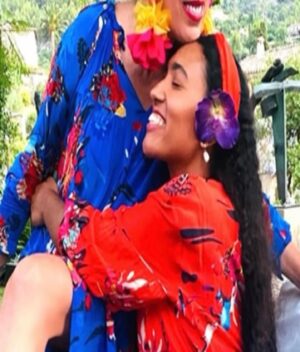 Rossy de Palma Instagram - FELIZ 25 🎂 Mi Luna Lunera🌛 un quarto de siglo Disfrutando y Agradeciendo tu Bella Existencia 🙏🏽 Eres un Tesoro de Hija 💝 so proud of you ma Cherie D’Amour TE QUIERO CON TODO MI 🫀 JE T’AIME A LA FOLIE  MUAEMEOW TE I LOVE U INFINITO ♾️❤️‍🔥